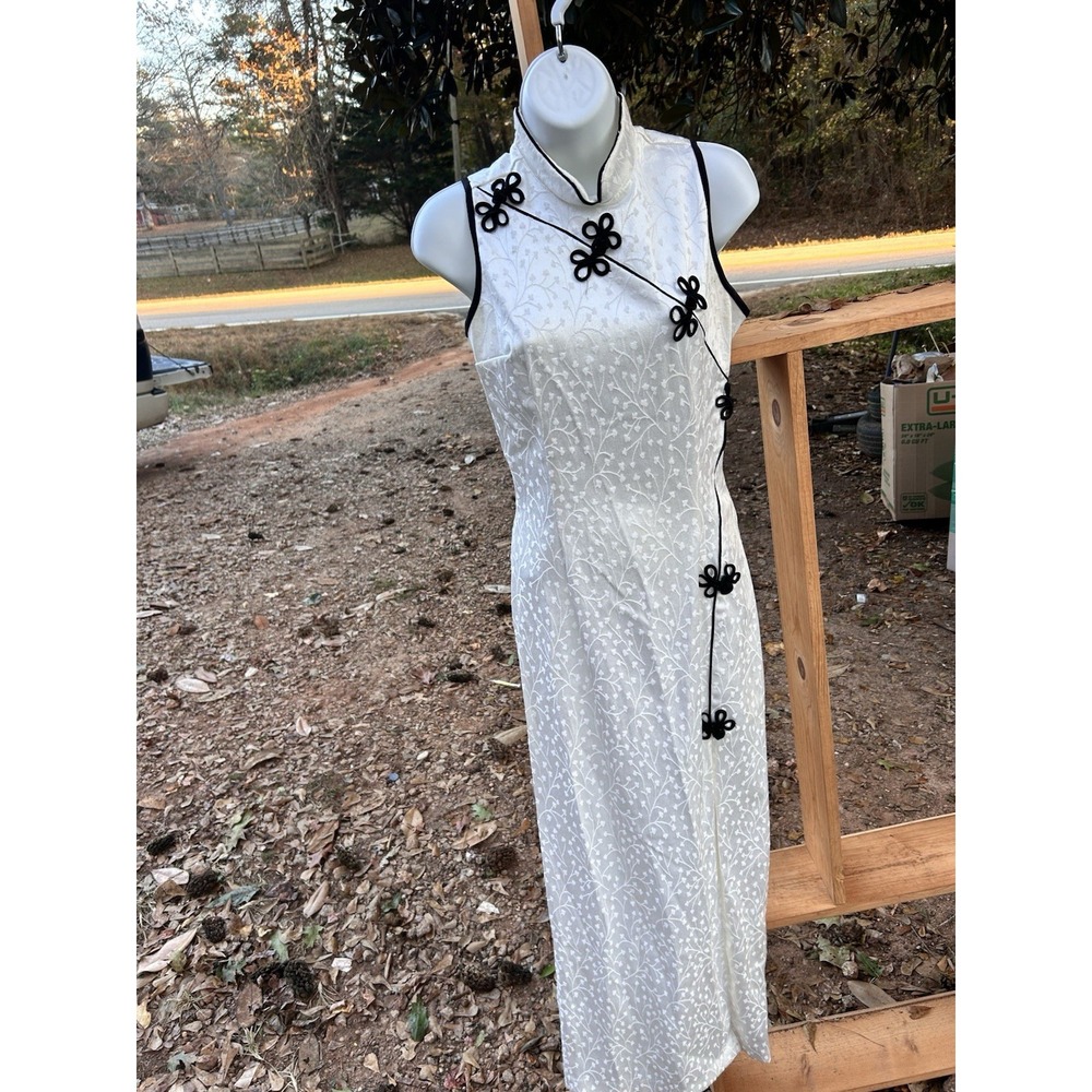 White Vintage Dress Sabora Medium Floor Length‎